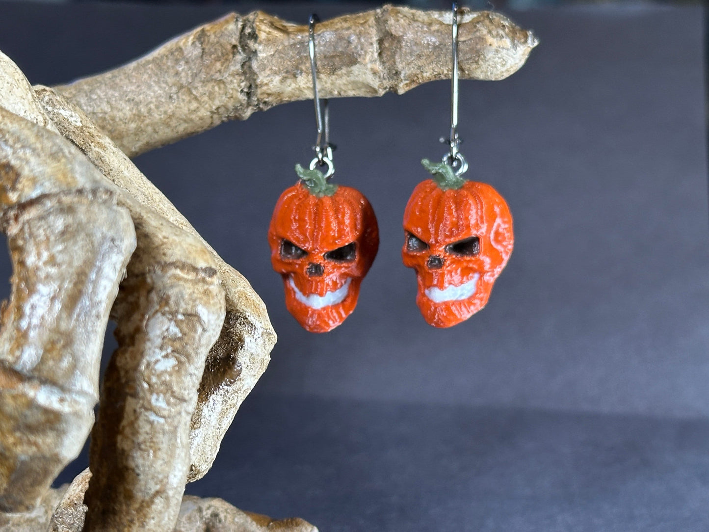 Skelly & Inferno Head Earrings