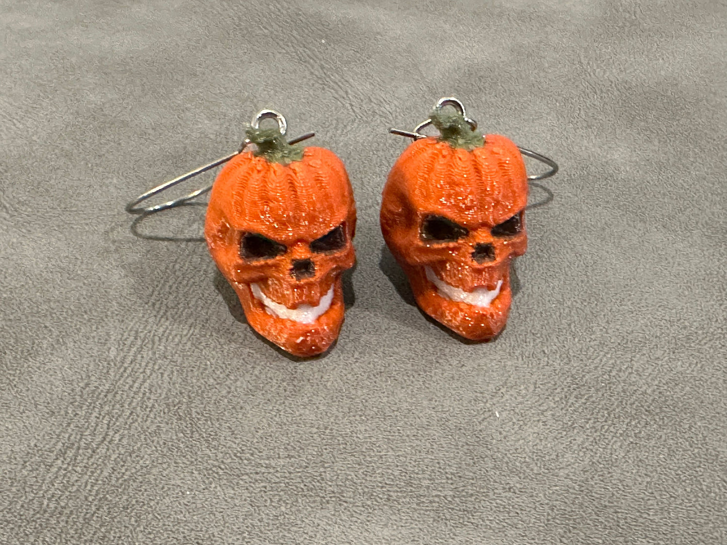 Skelly & Inferno Head Earrings